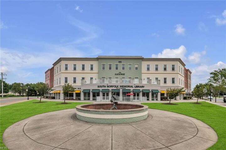 Property Photo: 801 Poindexter St 314 VA 23324