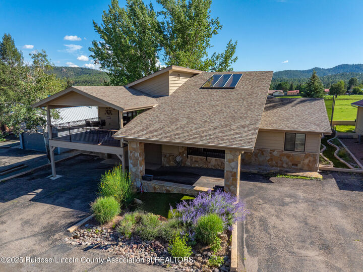 Property Photo: 419 Barcus Rd NM 88345