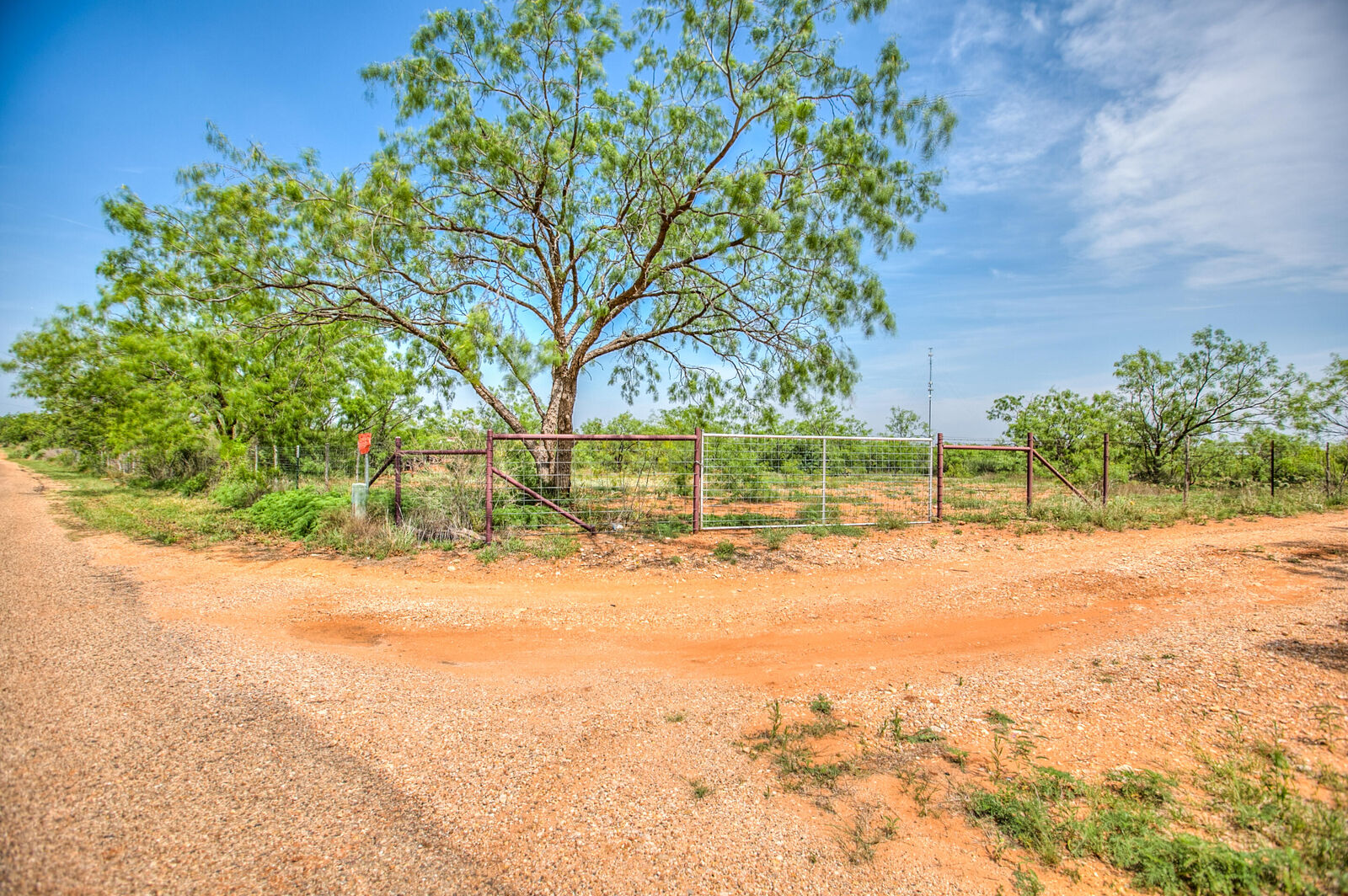 Property Photo:  1001 Mesquite Street  TX 76933 