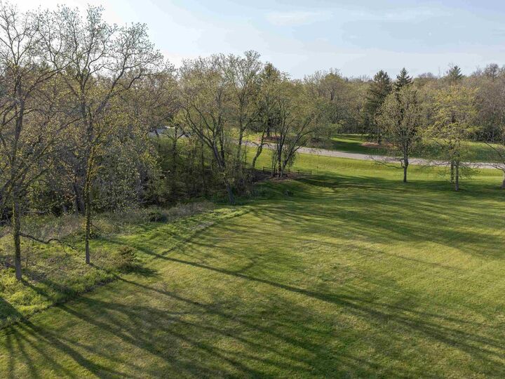 Property Photo:  1 Bunny Trail  WI 53545 