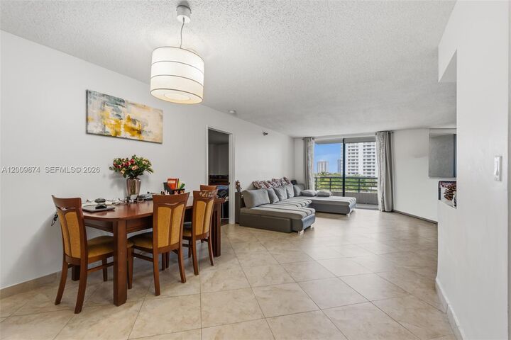 Property Photo:  3300 NE 191st St 609  FL 33180 