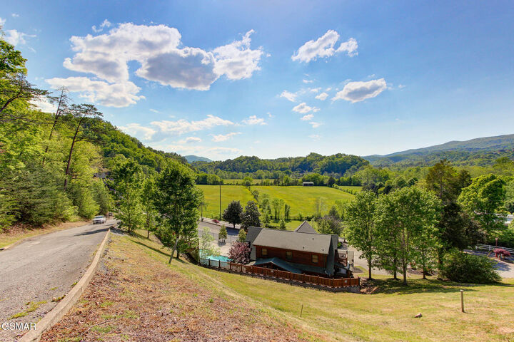 Property Photo:  1801 Stone Wood Way  TN 37862 