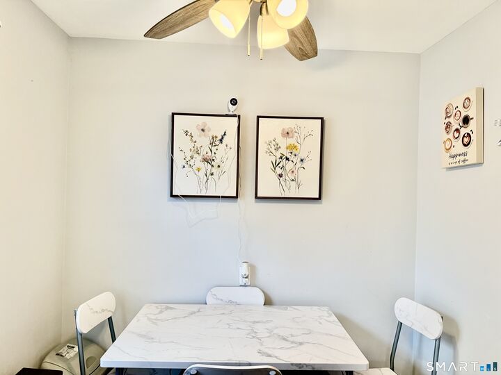 Property Photo:  231 Seaton Road 2  CT 06902 