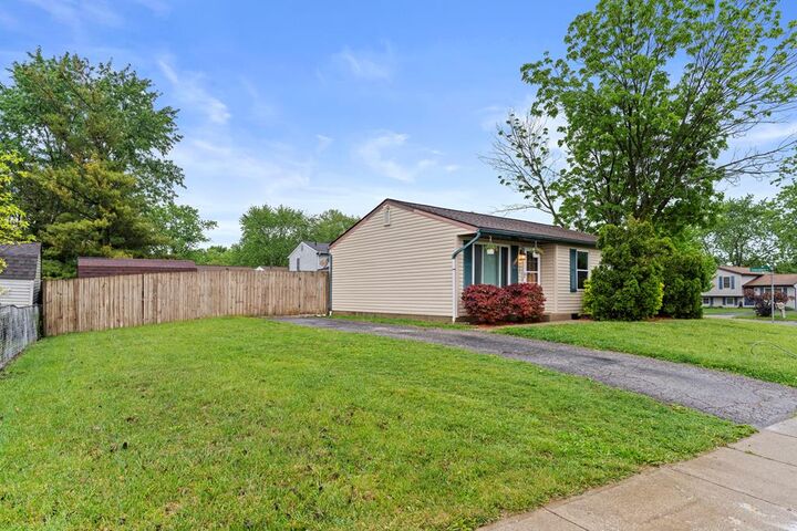 Property Photo:  5200 Golden Fern Lane  OH 43228 