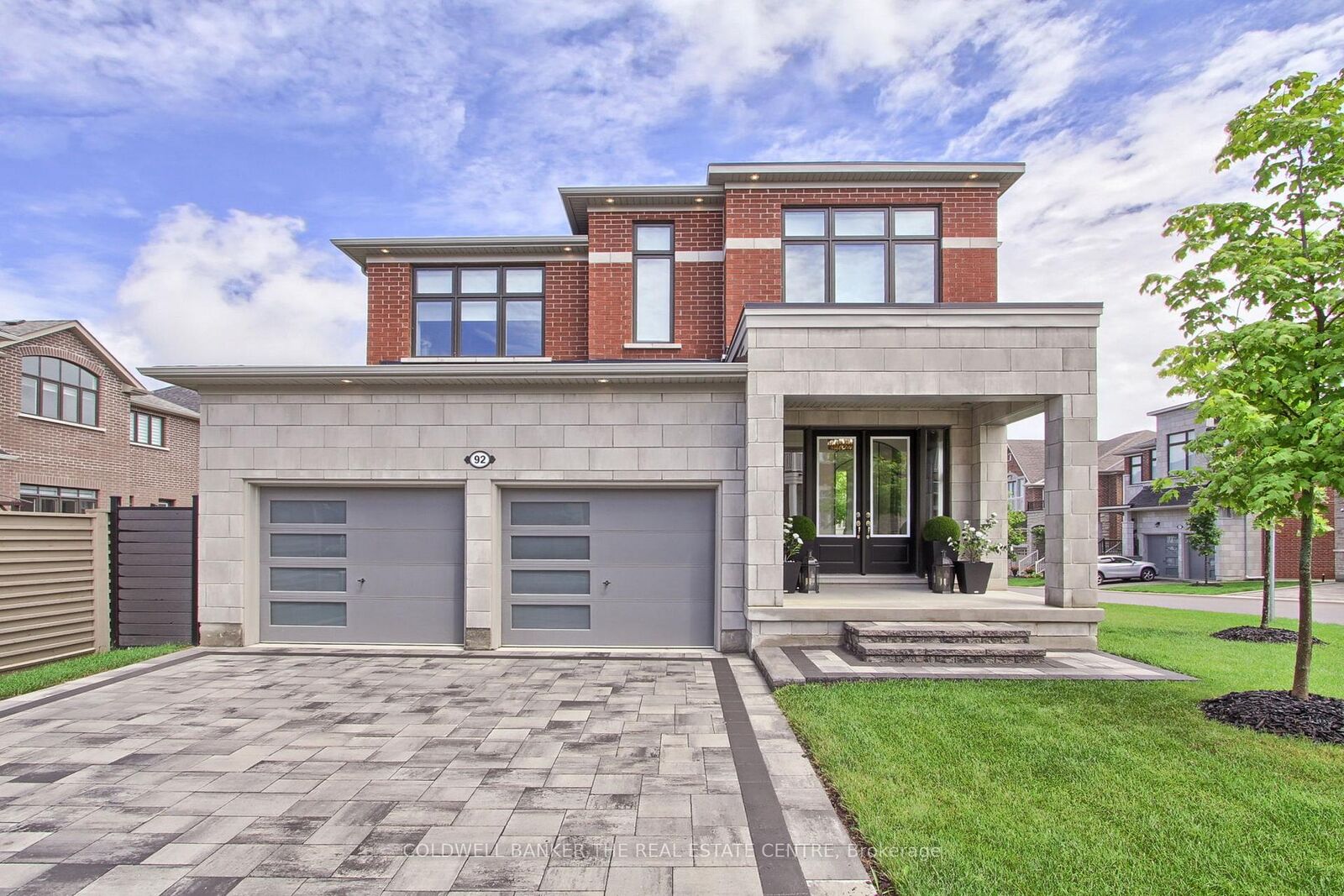 Property Photo: 92 Maple Fields Circle ON L4G 0P5