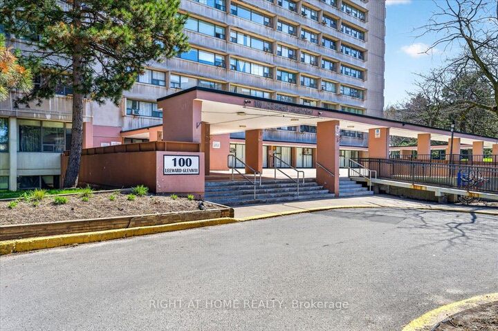 100 Leeward Glenway 708 — photo 1