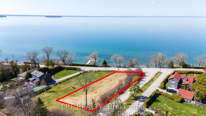 417 Lake Drive E — photo 1