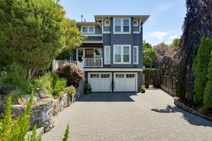 12 Briar Pl — photo 1