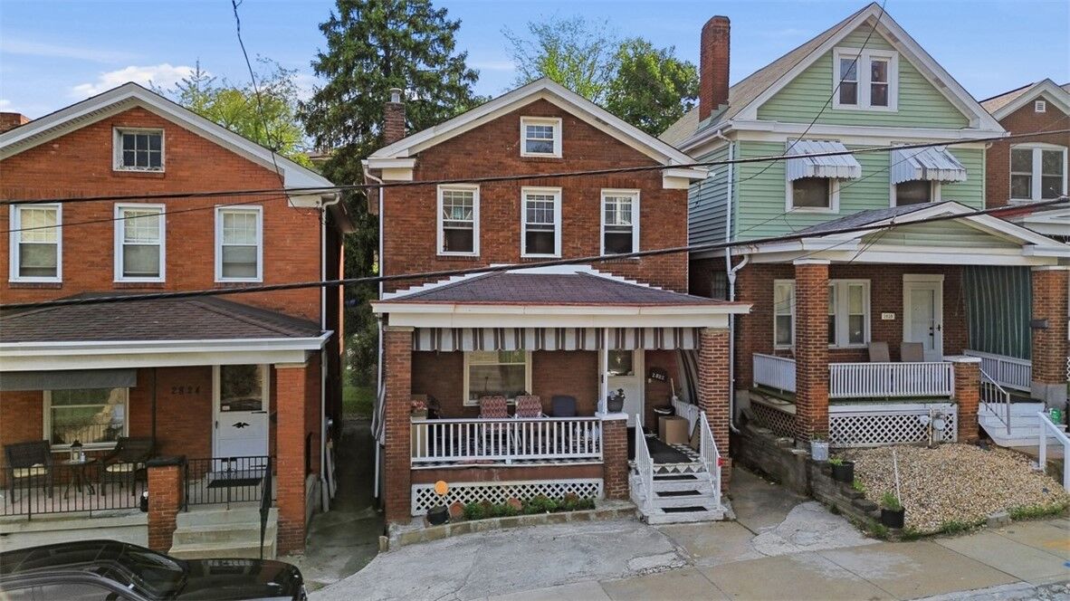 Property Photo:  2822 Brentwood Ave  PA 15227 