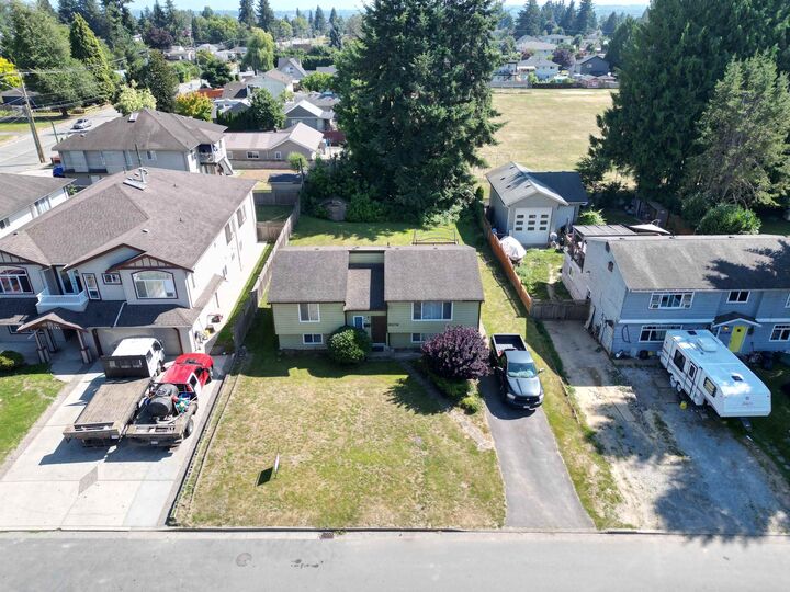 Property Photo: 32174 Sandpiper Place BC V2V 5S1