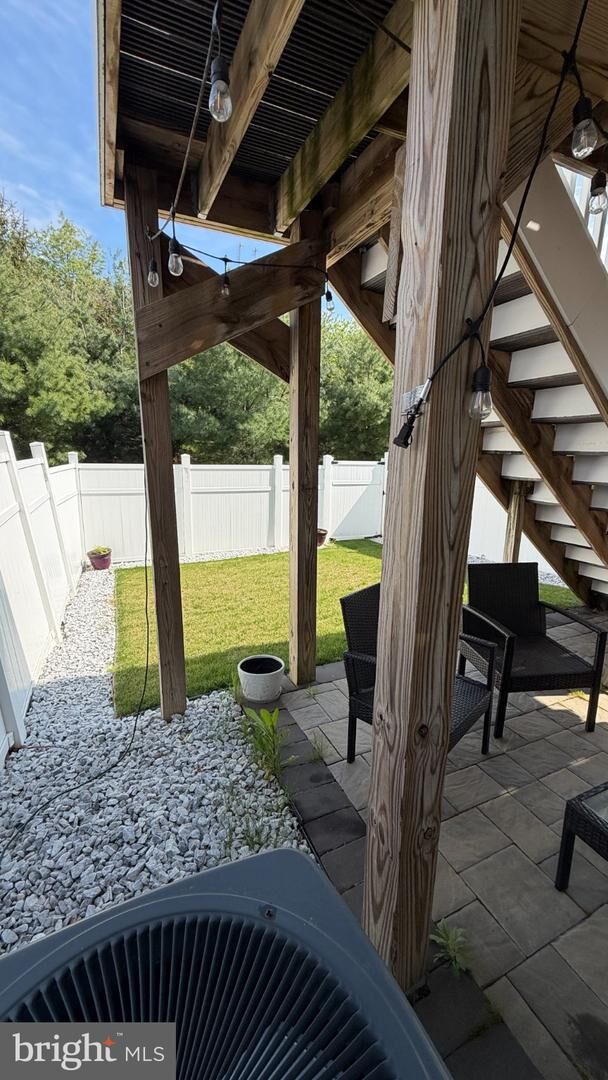 Property Photo:  4 Farm Field Lane  NJ 08081 