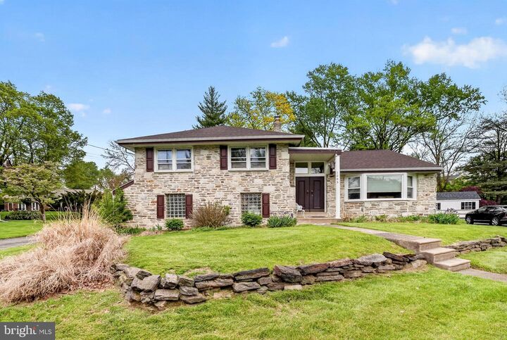 Property Photo:  1005 Quill Lane  PA 19075 