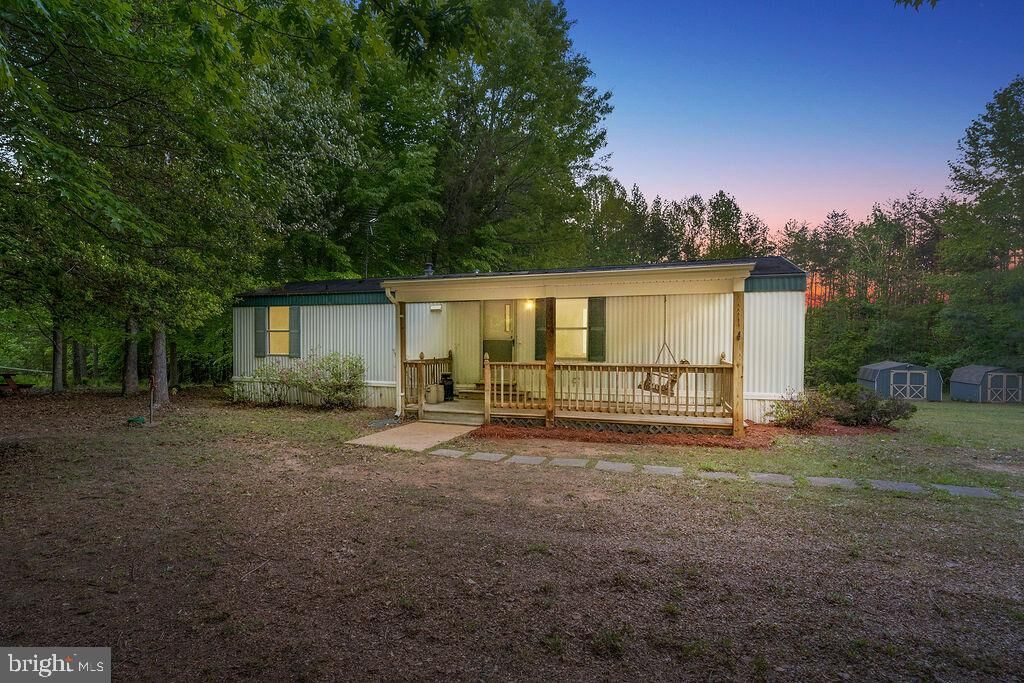 Property Photo:  7227 Grand Brooks Road  VA 22551 