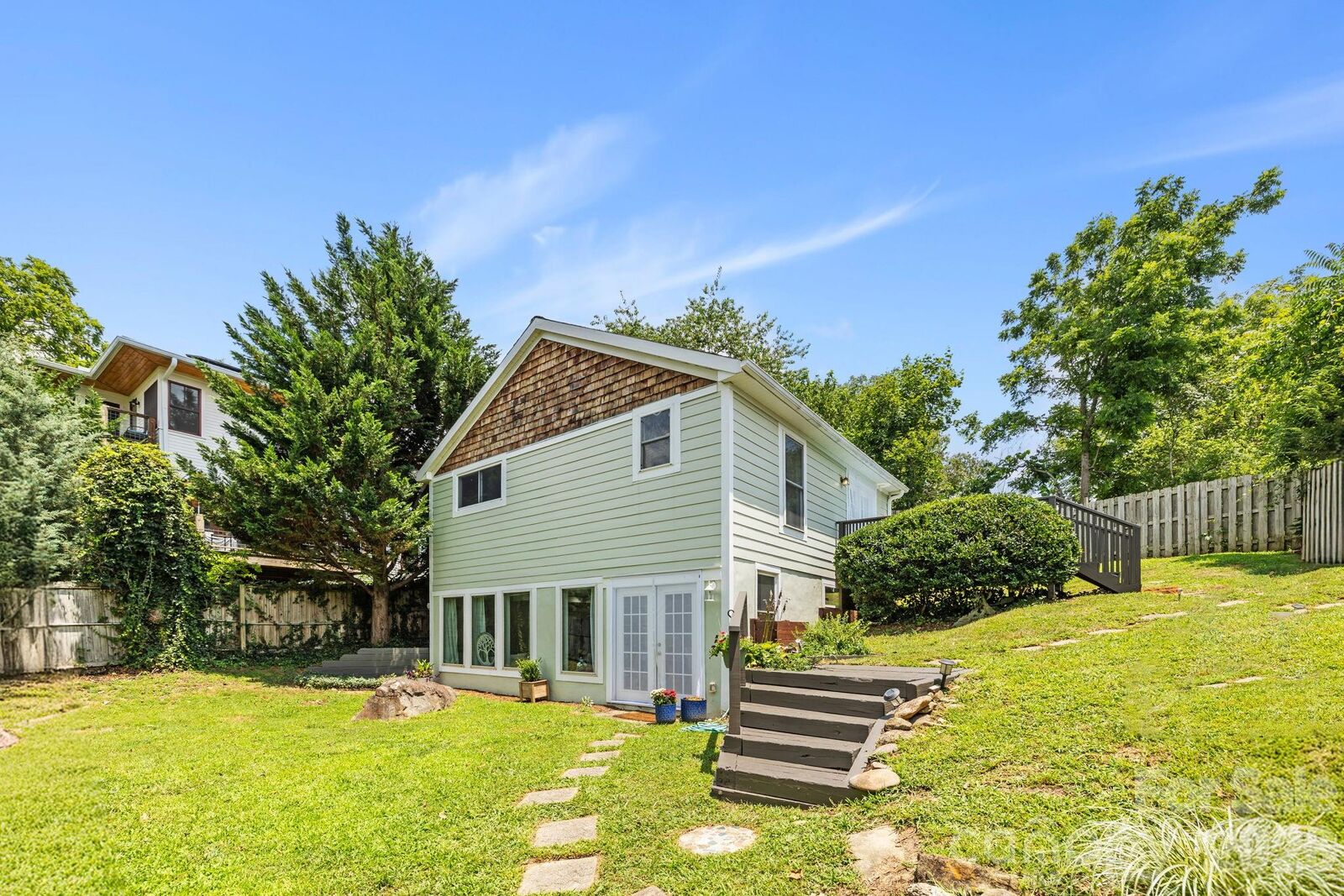 Property Photo:  33 Madison Street  NC 28801 