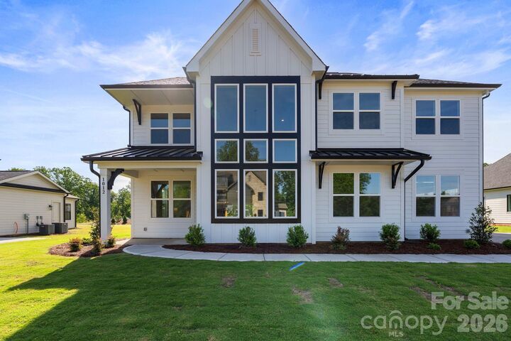 Property Photo:  1012 Courtney Lane 27  NC 28173 