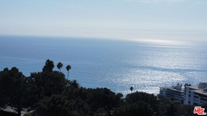 Property Photo: 17089 Bollinger Dr CA 90272