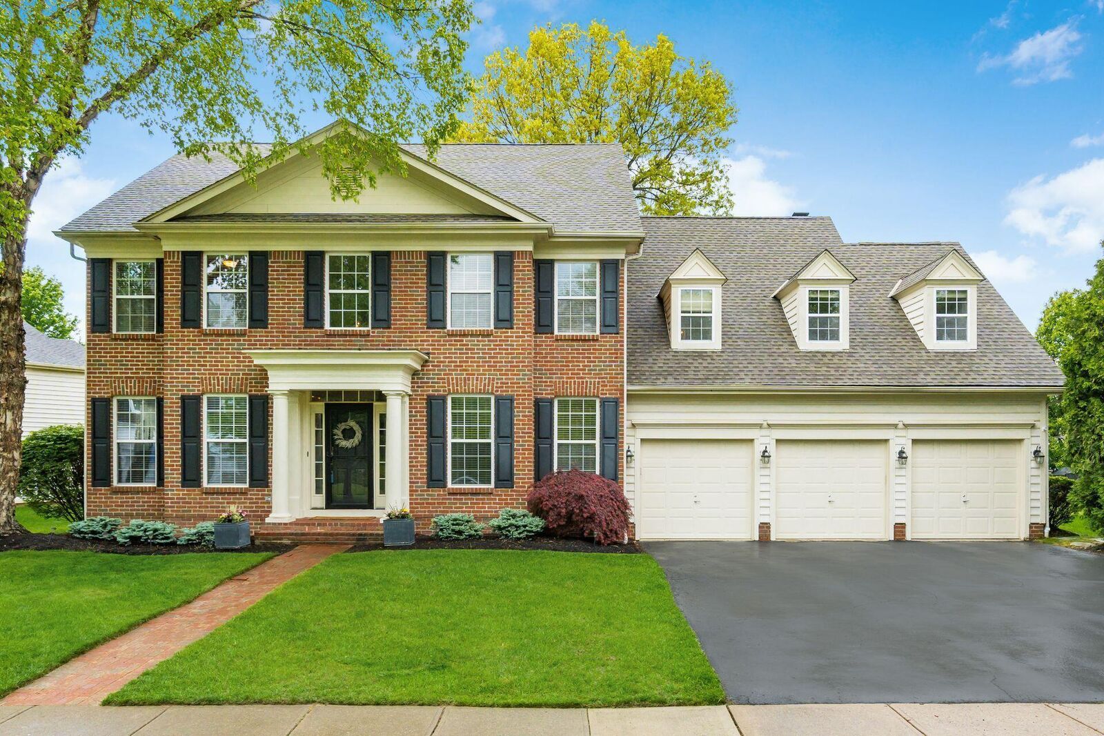 Property Photo:  7158 Tumblebrook Drive  OH 43054 