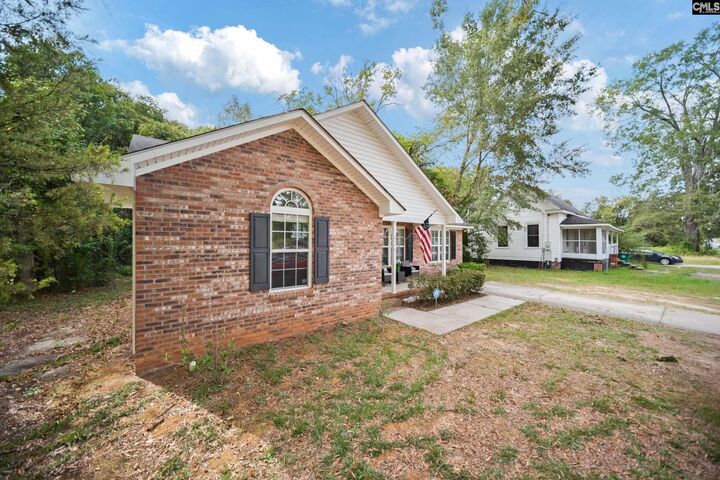 Property Photo:  817 Church Street  SC 29020-4207 
