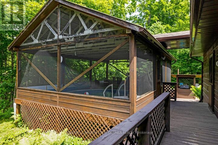 Property Photo: 1102 Ebbs Bay Road ON K7C 0C5