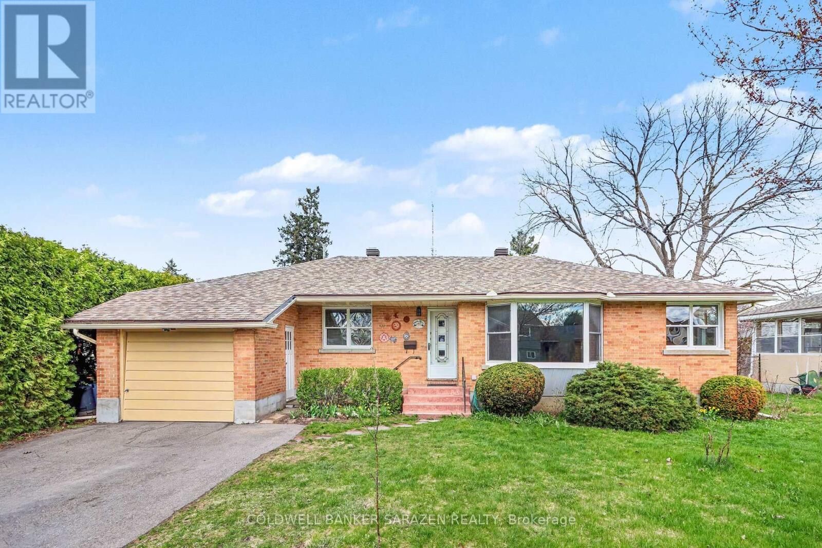 Photo de la propriété: 1421 Palen Avenue ON K1H 7E6