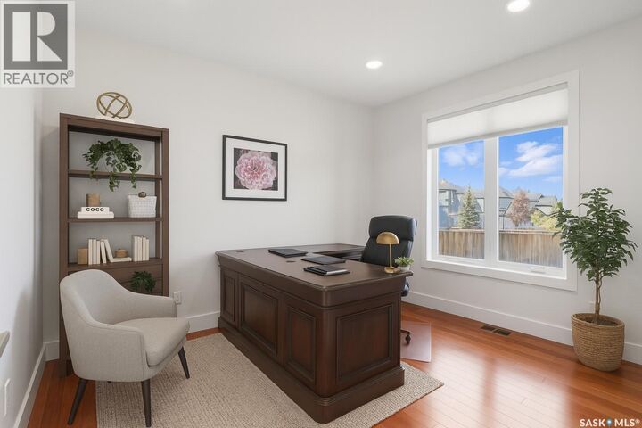 Property Photo:  323 Atton Crescent  SK S7W 0K8 