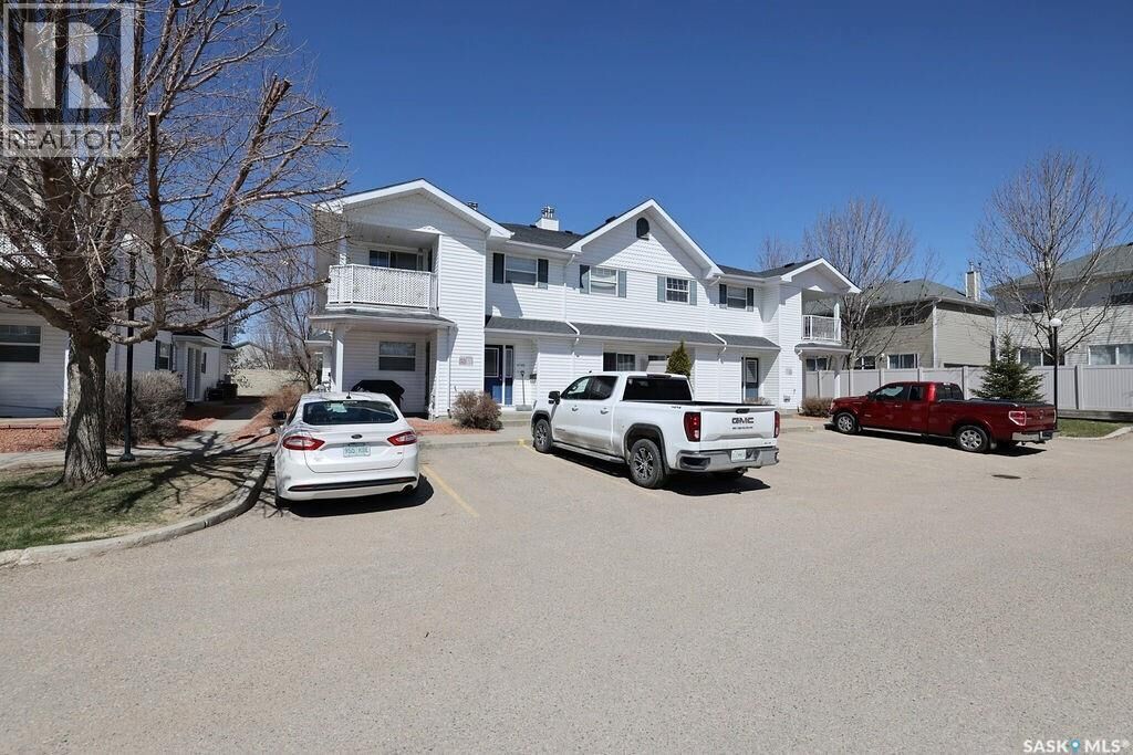 Property Photo: 4722 Marigold Drive SK S4X 4S2
