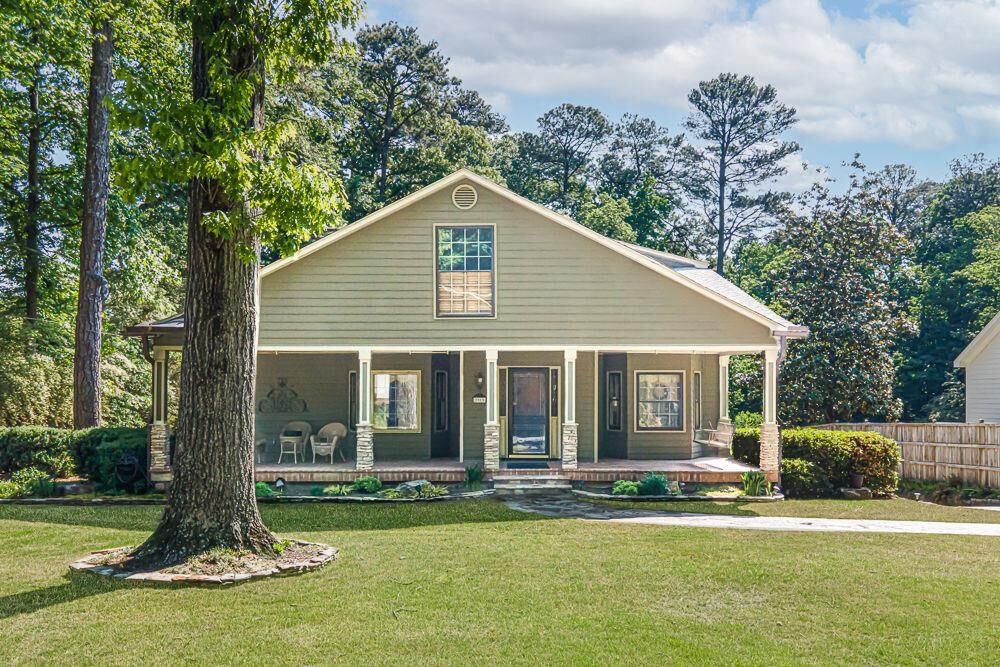 Property Photo:  2915 Ashford Road NE  GA 30319 