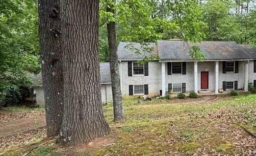 Property Photo:  135 Greenhill Court SW  GA 30331 