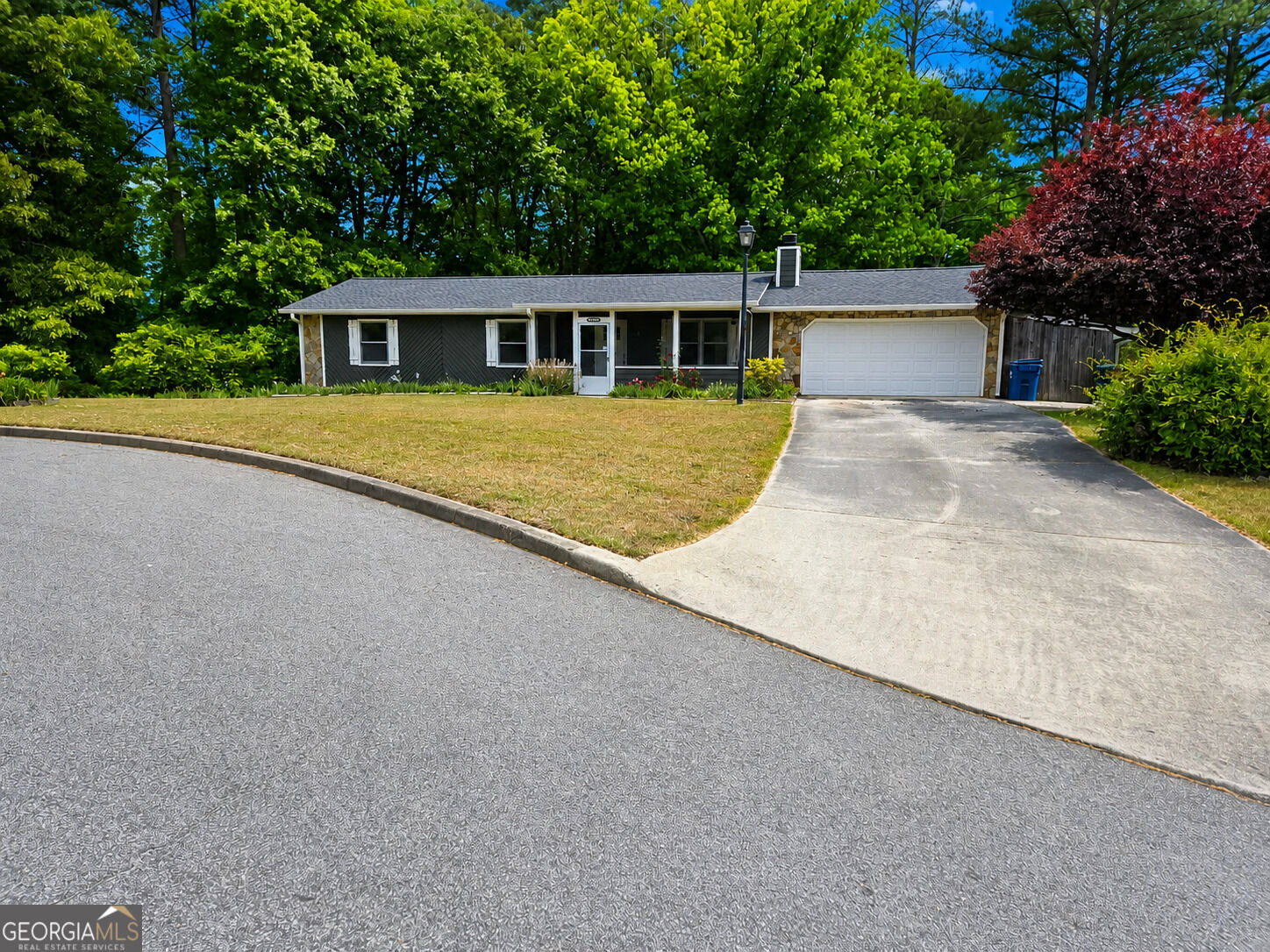 Property Photo:  1250 Westwood Court  GA 30017 