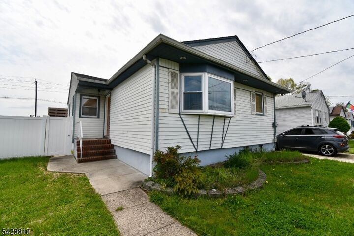 Property Photo:  831 Smith St  NJ 07036 