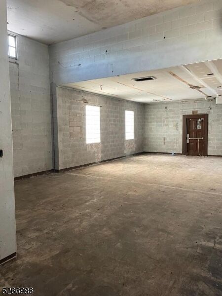 Property Photo:  14 Hillside Ave 1  NJ 08848 