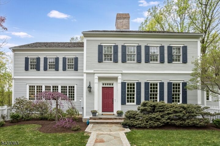 Property Photo:  12 Red Oak Row  NJ 07930 