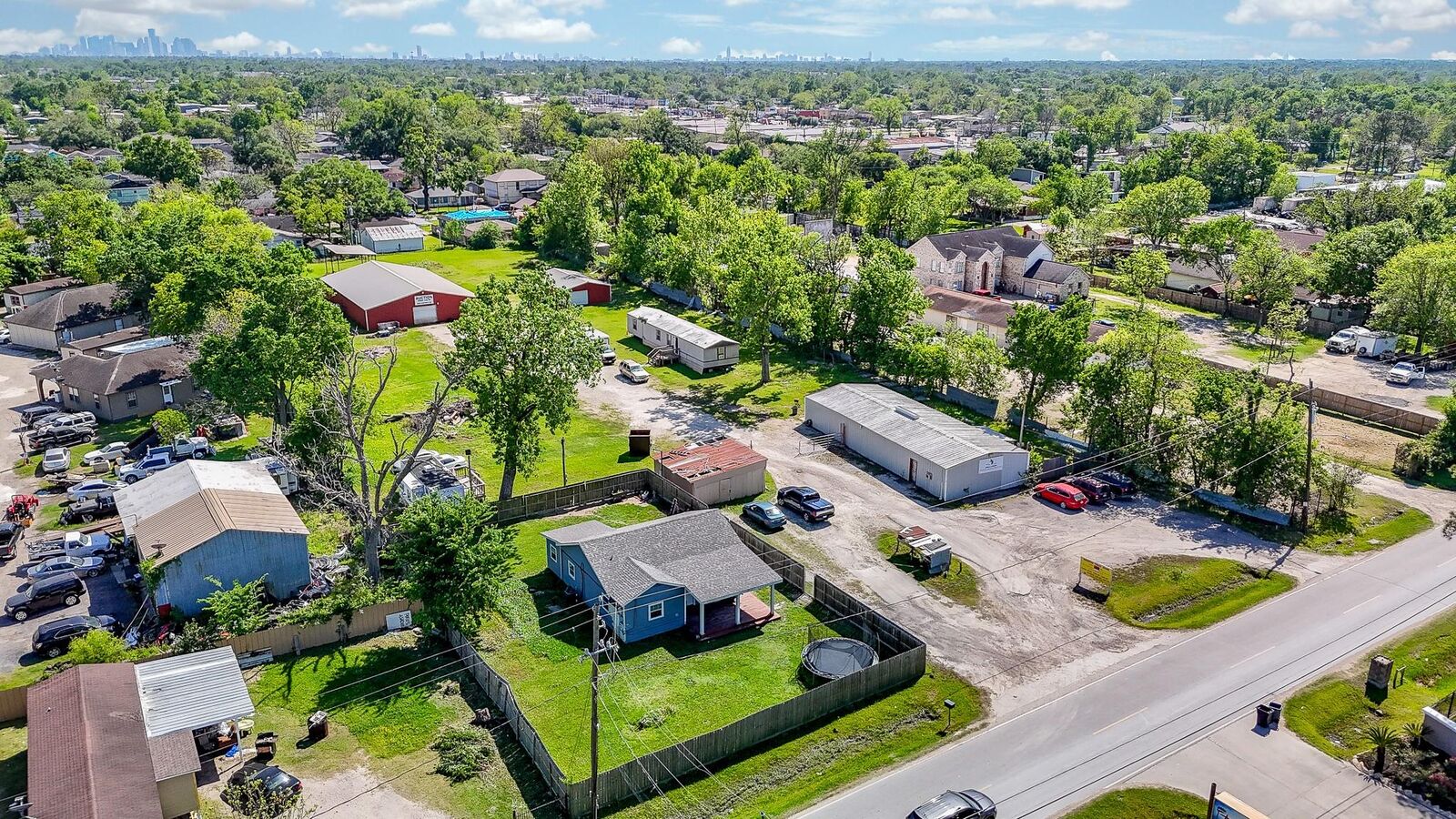 Property Photo:  2206 Hartwick Road  TX 77093 