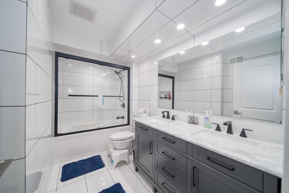 Property Photo:  302 Heights Dr  NJ 07508 