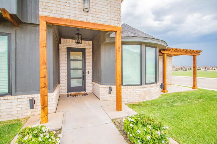 Property Photo:  7802 56th Street  TX 79407 