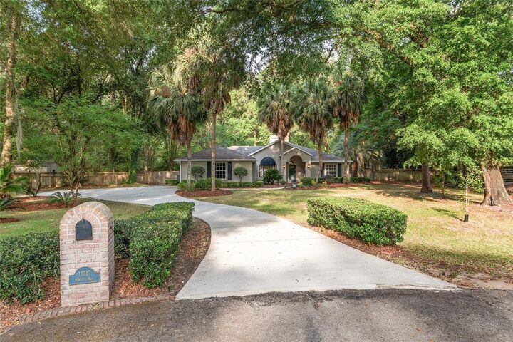 Property Photo:  13717 SW 1st Road  FL 32669 