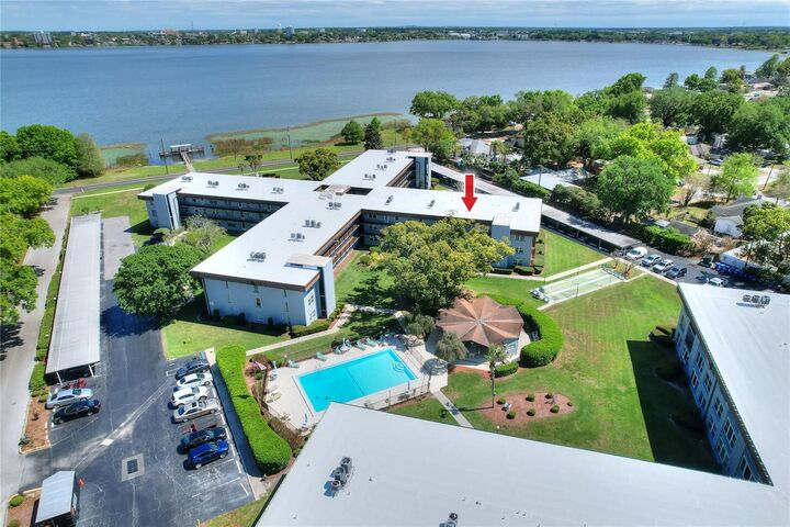 Property Photo:  333 Lake Howard Drive NW 203C  FL 33880 