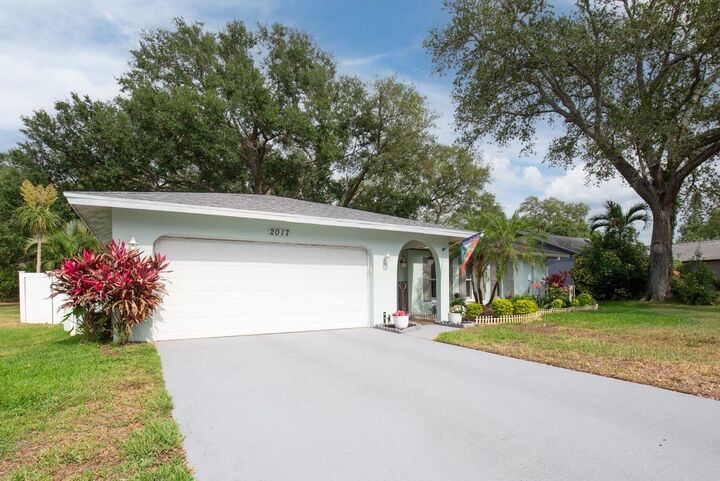 Property Photo:  2017 Kamensky Road  FL 33763 