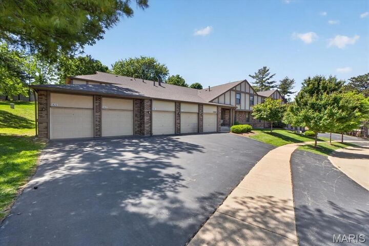 Property Photo:  2315 Seven Pines Drive 2  MO 63146 