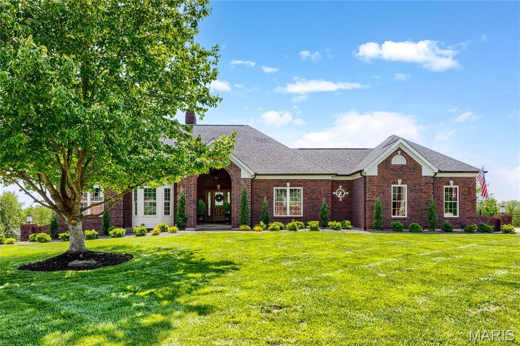 Property Photo:  5335 Lancelot Drive  MO 63304 