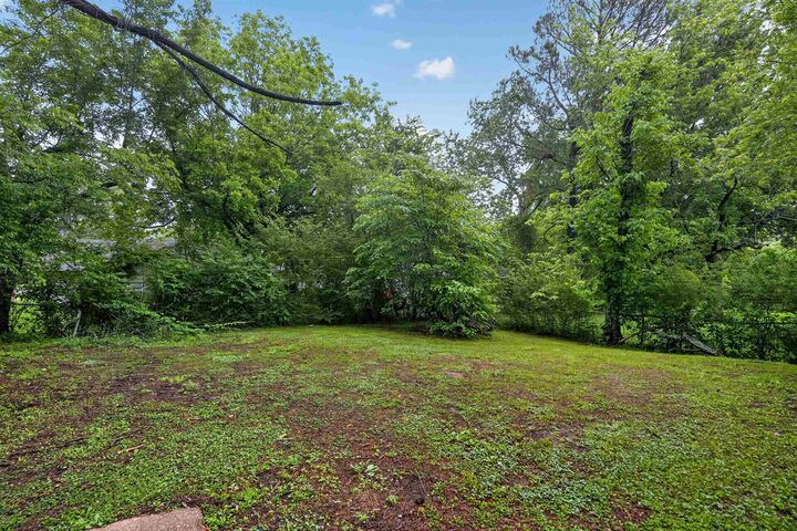 Property Photo:  5092 Breckenwood Dr  TN 38127 