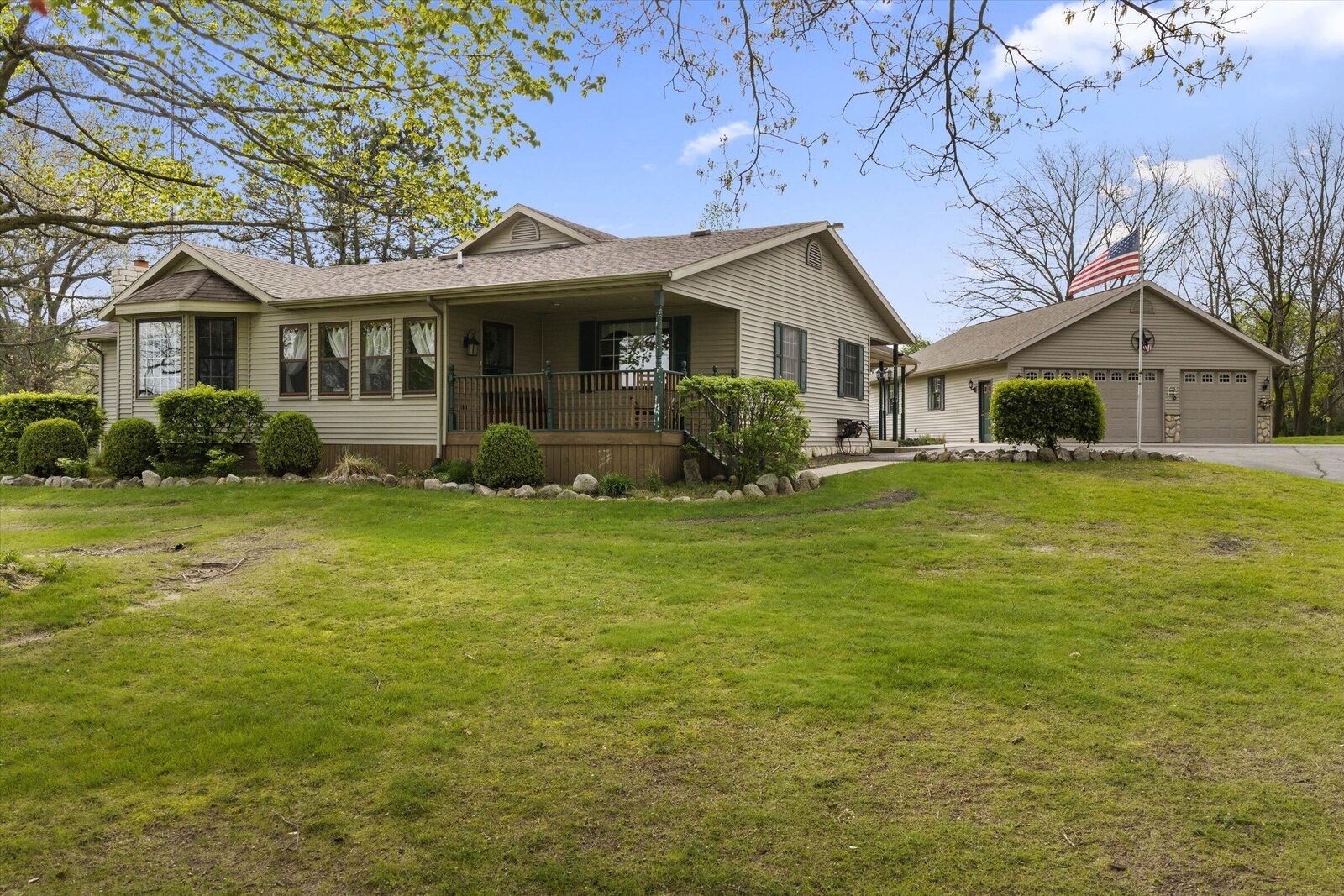 Property Photo: 28684 M 60 MI 49031