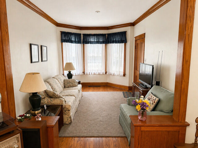 Property Photo:  3024 W 40th Place  IL 60632 
