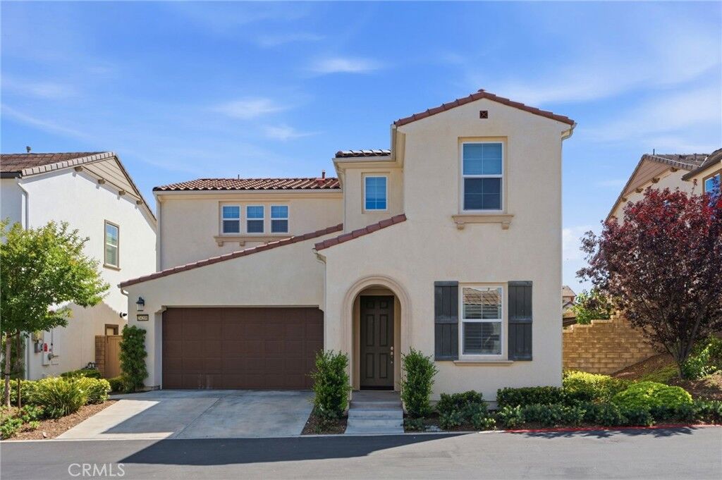 Property Photo:  24208 Via Perla  CA 91354 
