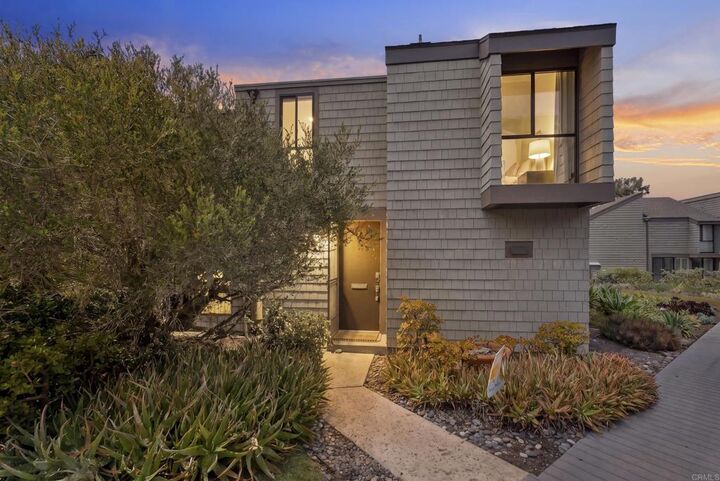 Property Photo:  675 S Sierra 7  CA 92075 