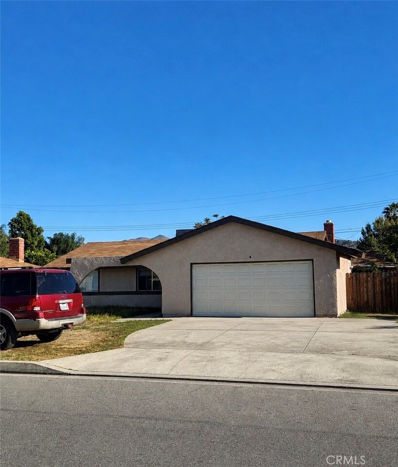 Property Photo:  40557 Mayberry Avenue  CA 92544 