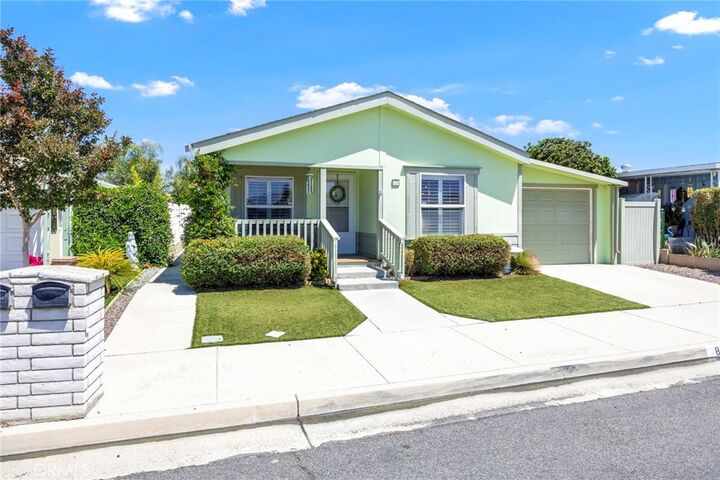 Property Photo:  818 Portola  CA 92543 
