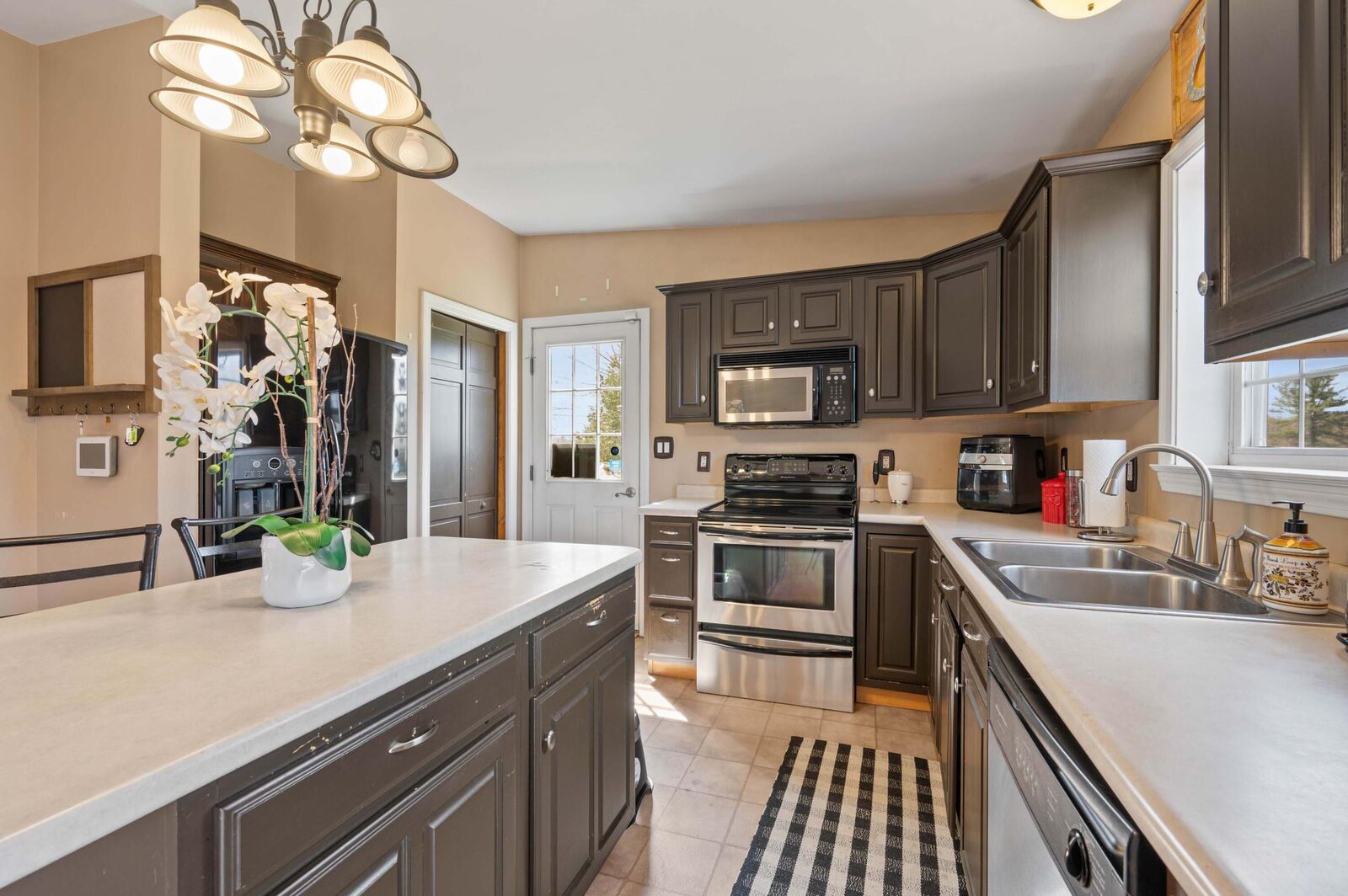 Property Photo: 90 Sennebec Road ME 04862