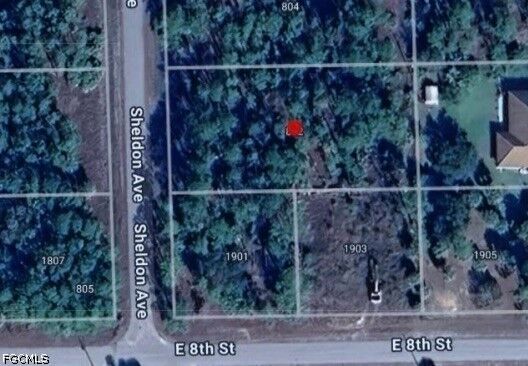 Property Photo:  802 Sheldon Avenue  FL 33936 