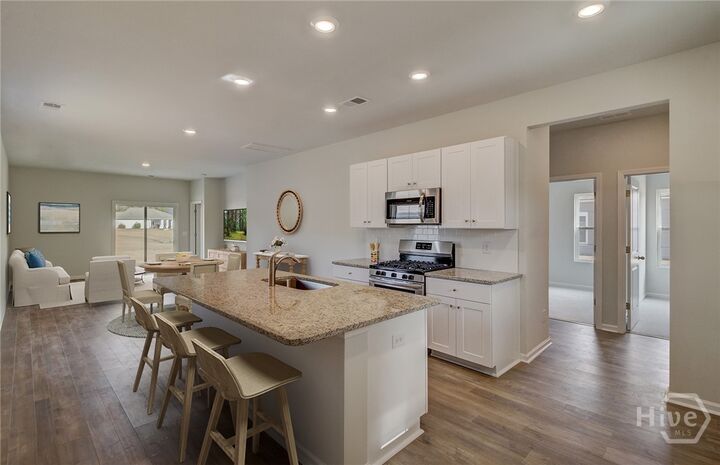 Property Photo:  110 Bluebell Way  GA 31302 